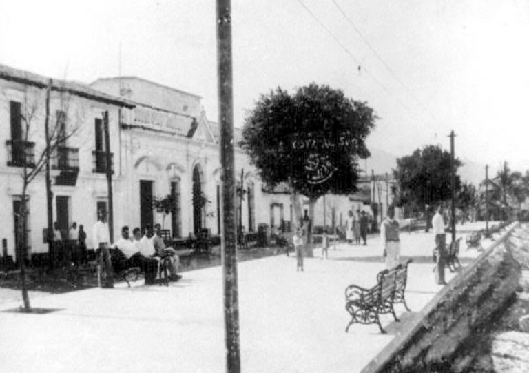 12. ¿Terminó la guerra y al fin llegó la solución del turismo